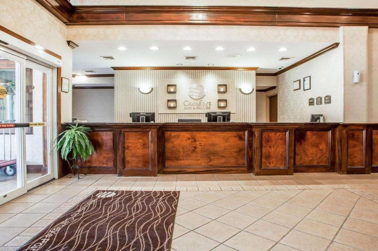 Comfort Inn & Suites Carneys Point Экстерьер фото