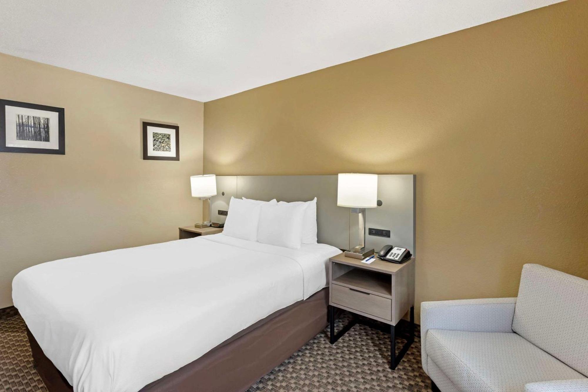 Comfort Inn & Suites Carneys Point Экстерьер фото