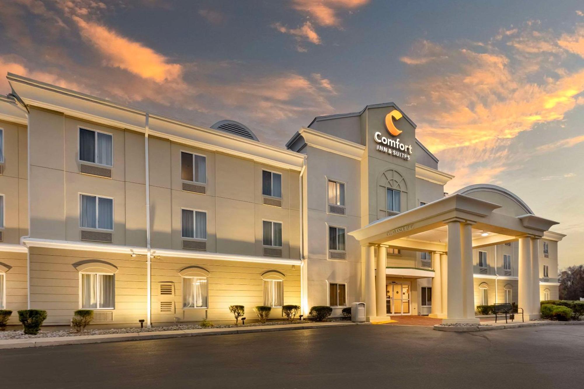 Comfort Inn & Suites Carneys Point Экстерьер фото