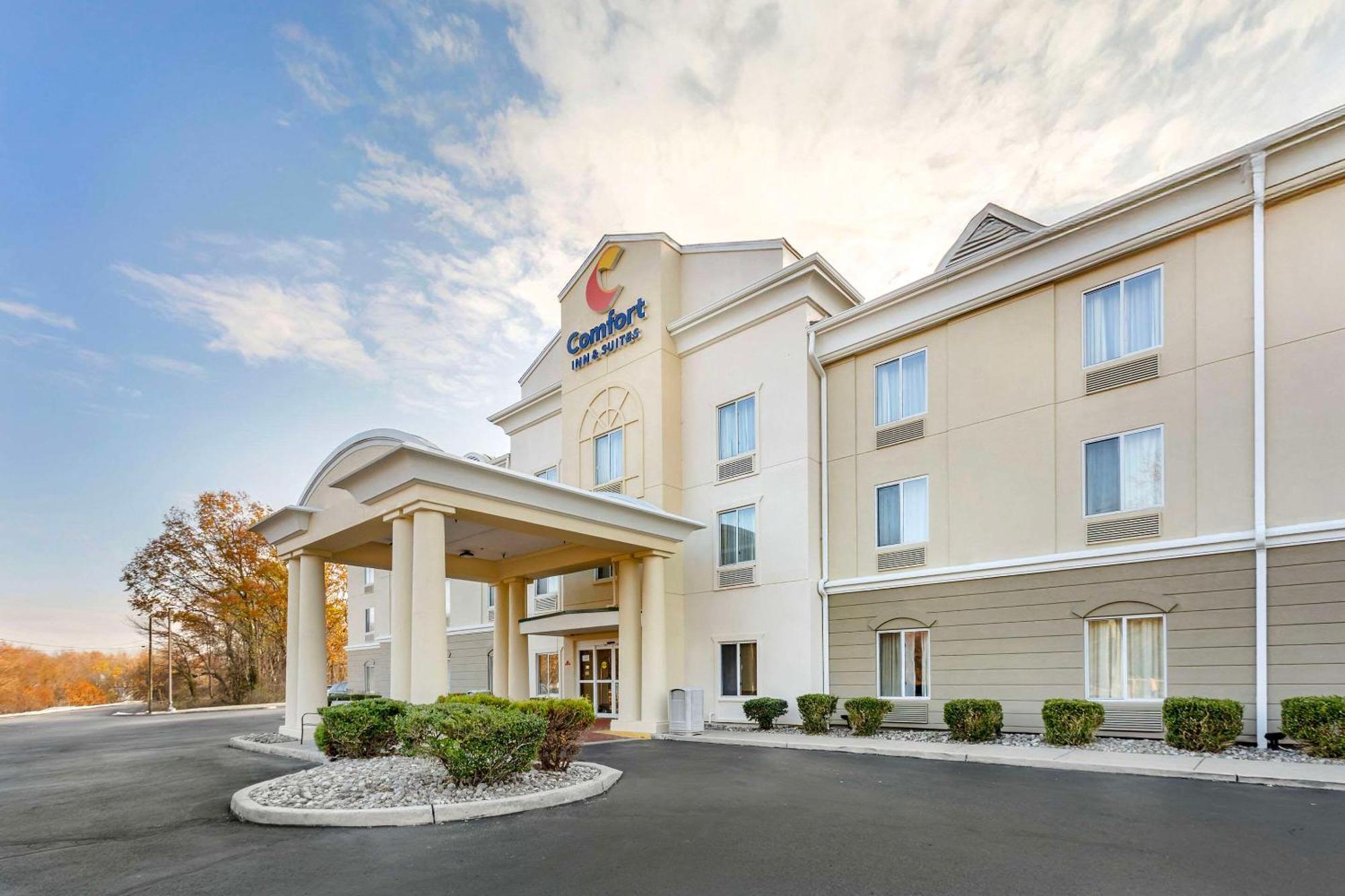 Comfort Inn & Suites Carneys Point Экстерьер фото